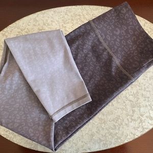 Zyia Active Gray ombré leopard light n tight legging. 7/8 24 in inseam